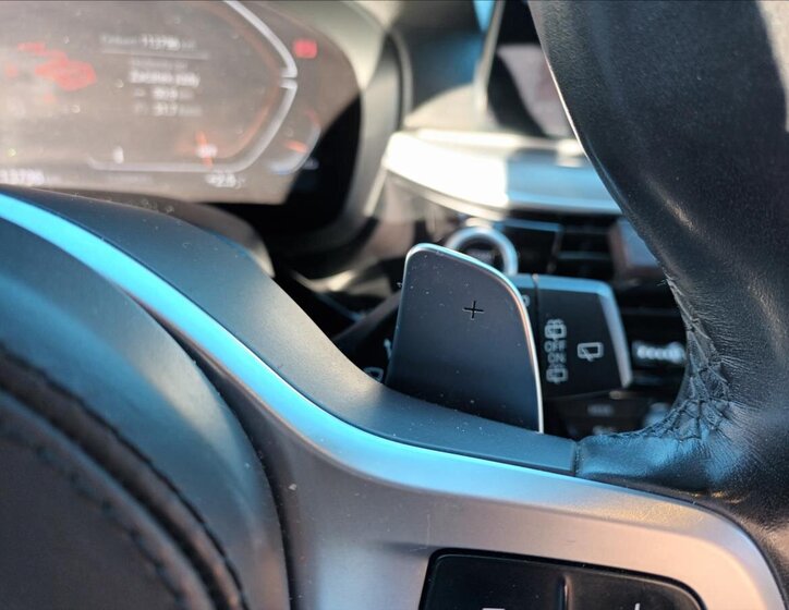 BMW Řada 5 Kombi 2,0 l 140 kw