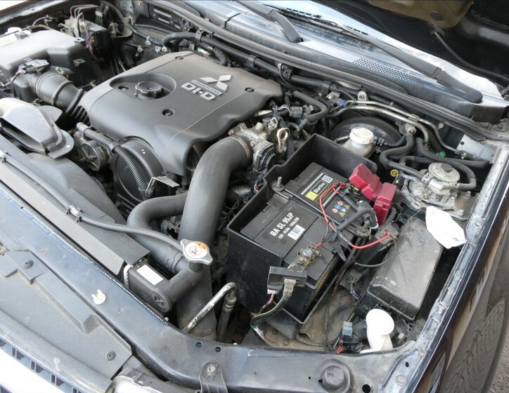 Mitsubishi L200 Pick-up 2,5 l 100 kw