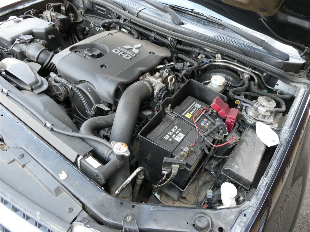 Mitsubishi L200 Pick-up 2,5 l 100 kw