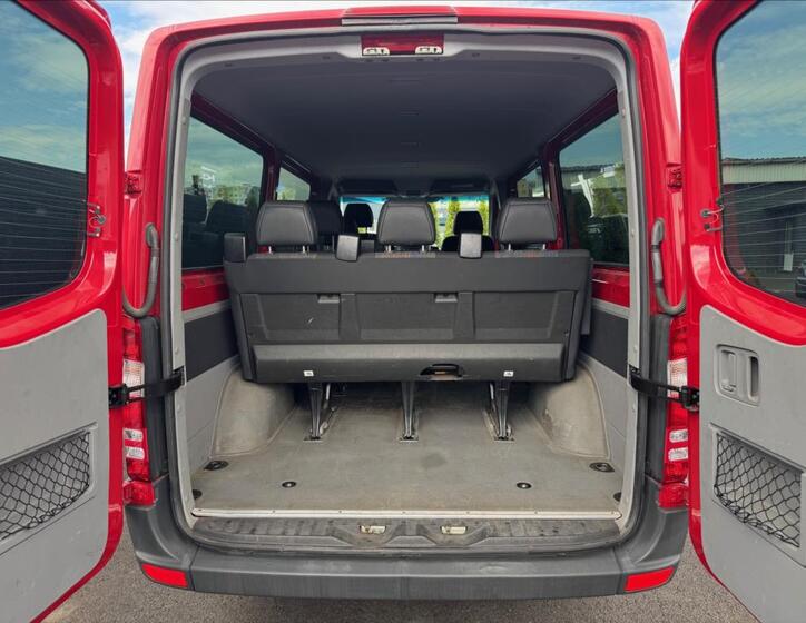 Mercedes-Benz Sprinter 11