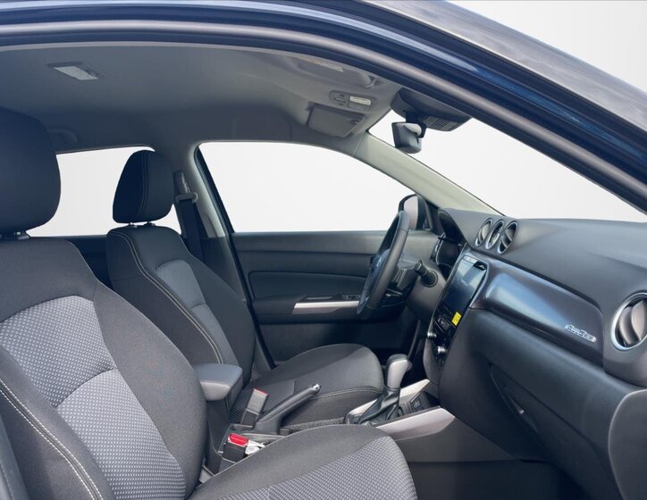 Suzuki Vitara SUV / Terénní 1,4 l 81 kw