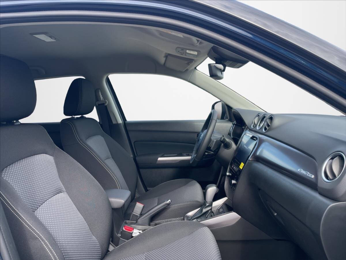 Suzuki Vitara SUV / Terénní 1,4 l 81 kw