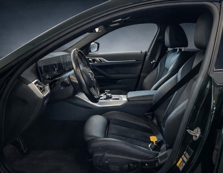 BMW i4 Sedan / Limuzína 0,0 400 kw