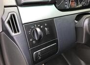 Mercedes-Benz Vito 13