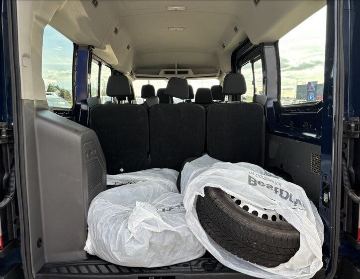 Ford Transit 10