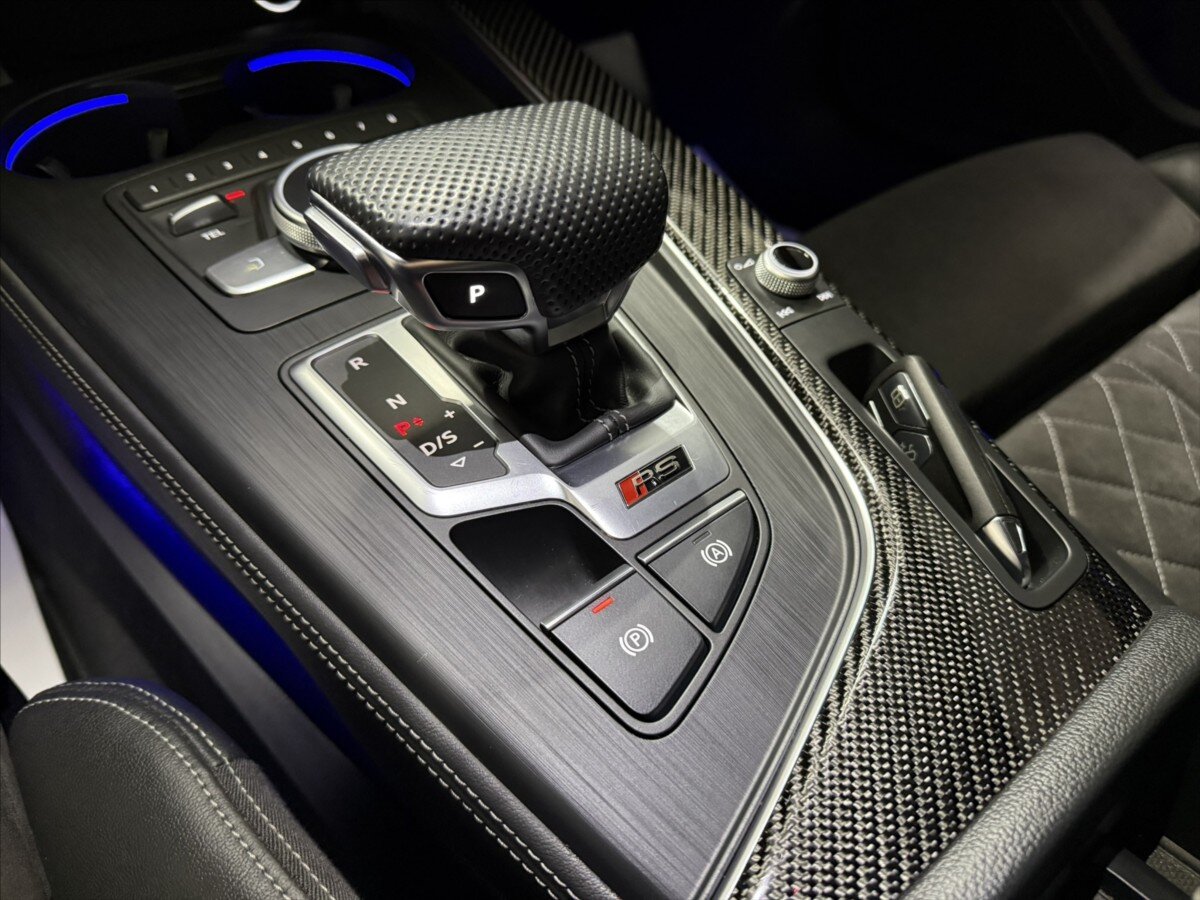 Audi RS 4 Kombi 2,9 l 331 kw