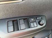 Toyota Yaris Cross 13