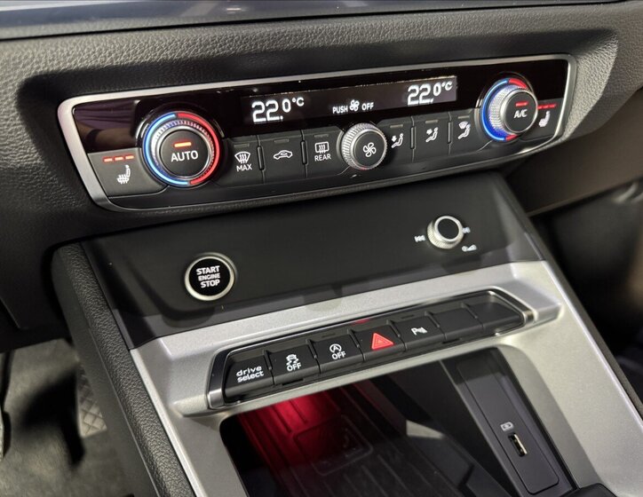 Audi Q3 SUV 2,0 l 140 kw