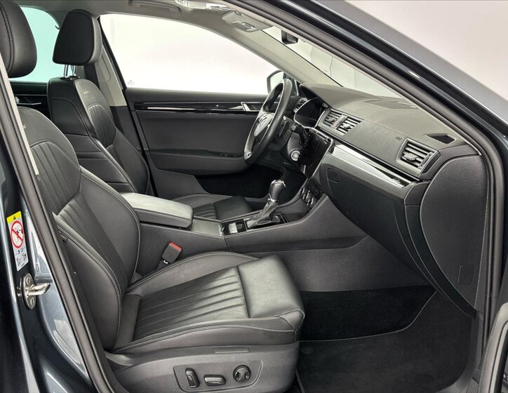 Škoda Superb Kombi 2,0 l 147 kw