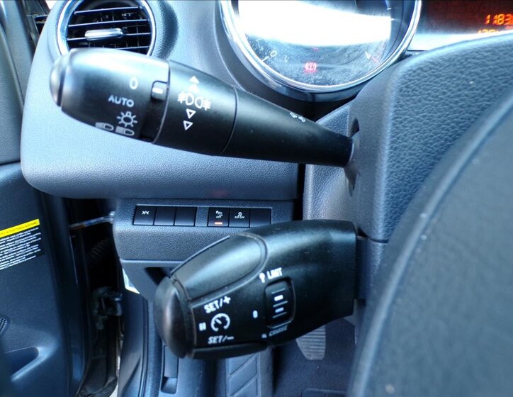 Peugeot 5008 Kombi 1,6 l 115 kw