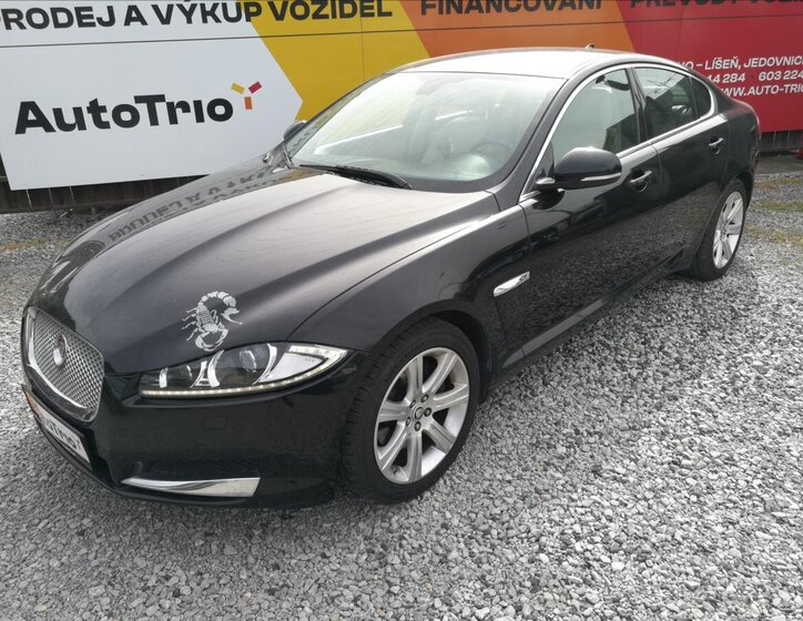 Jaguar XF 1