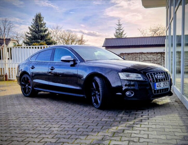 Audi S5 Sedan 3,0 l 245 kw