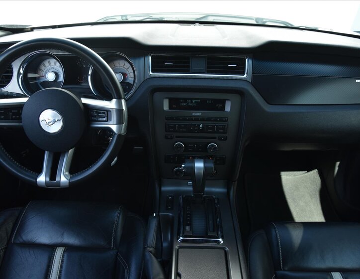 Ford Mustang Kupé 4,6 l 235 kw