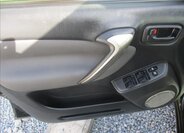 Toyota RAV4 SUV / Terénní 2,0 l 85 kw