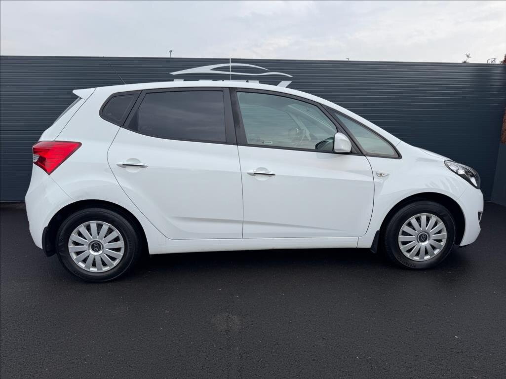 Hyundai ix20 MPV 1,4 l 66 kw