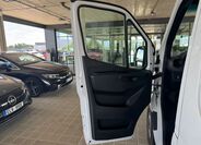 Mercedes-Benz Sprinter 9