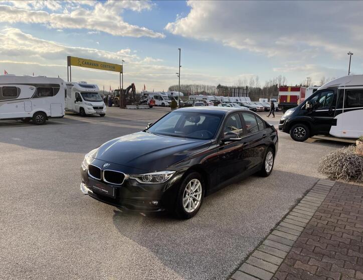 BMW Řada 3 2