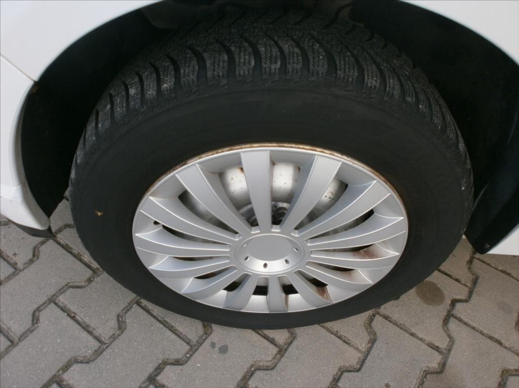 Dacia Sandero Hatchback 1,4 l 55 kw