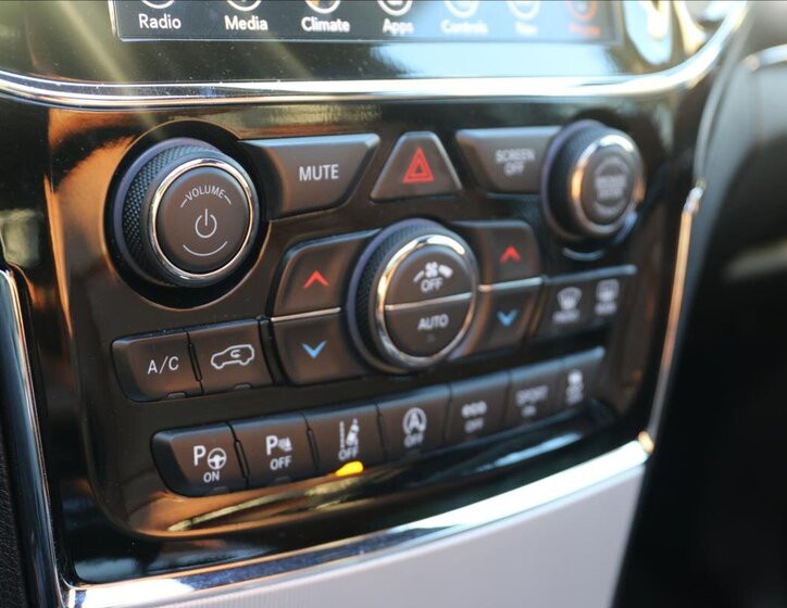 Jeep Grand Cherokee 28