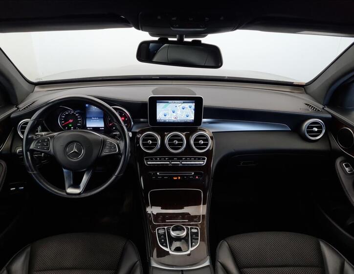 Mercedes-Benz GLC 13