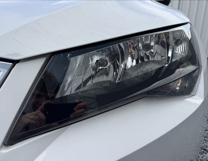 Škoda Superb Sedan / Limuzína 2,0 l 140 kw