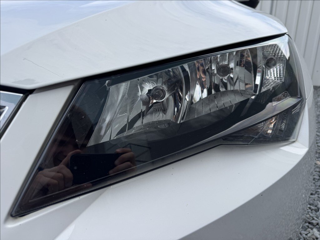 Škoda Superb Sedan / Limuzína 2,0 l 140 kw