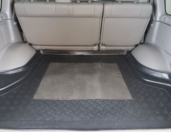 Toyota Land Cruiser SUV 4,7 l 175 kw