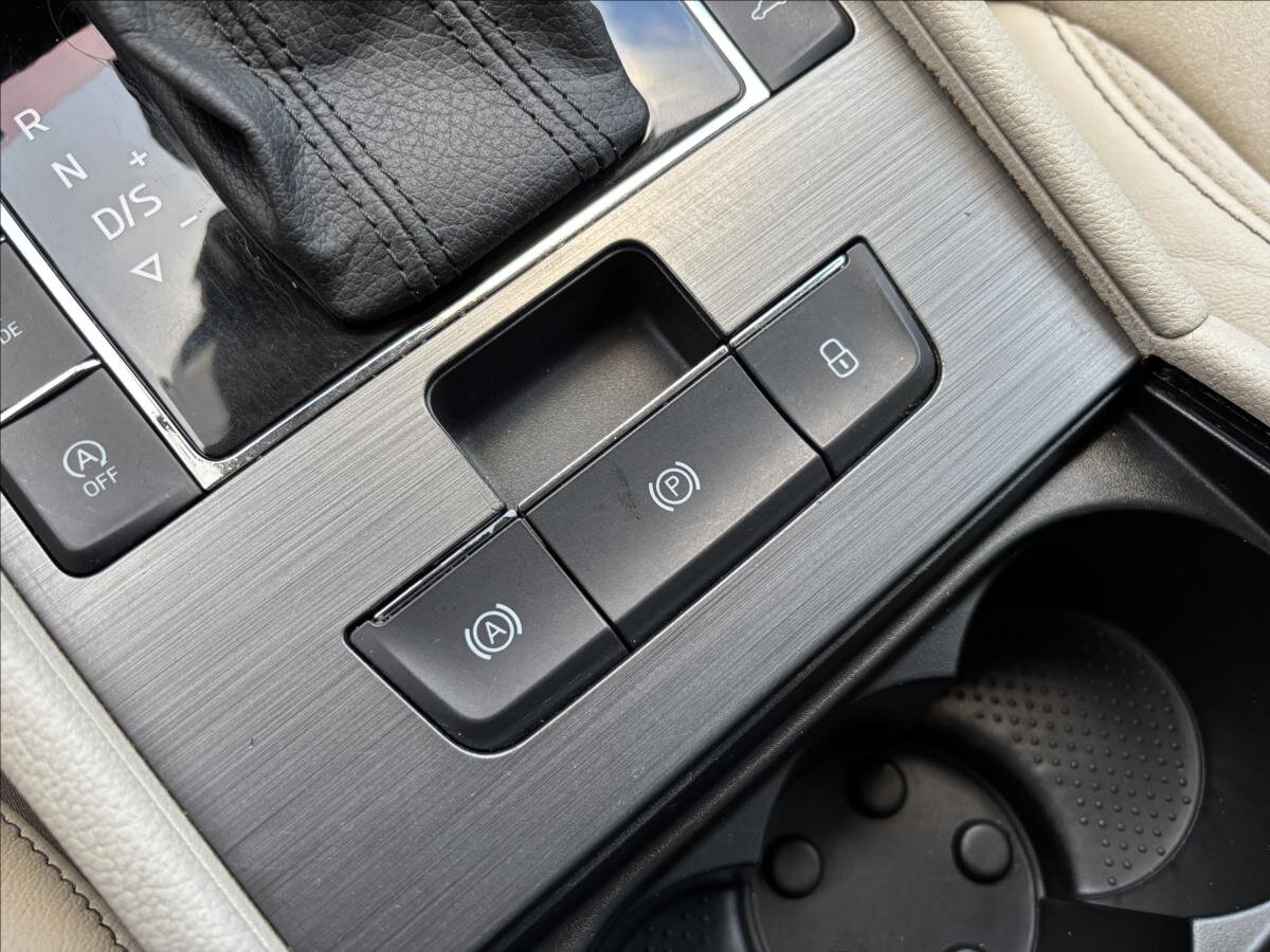 Škoda Superb Kombi 2,0 l 110 kw