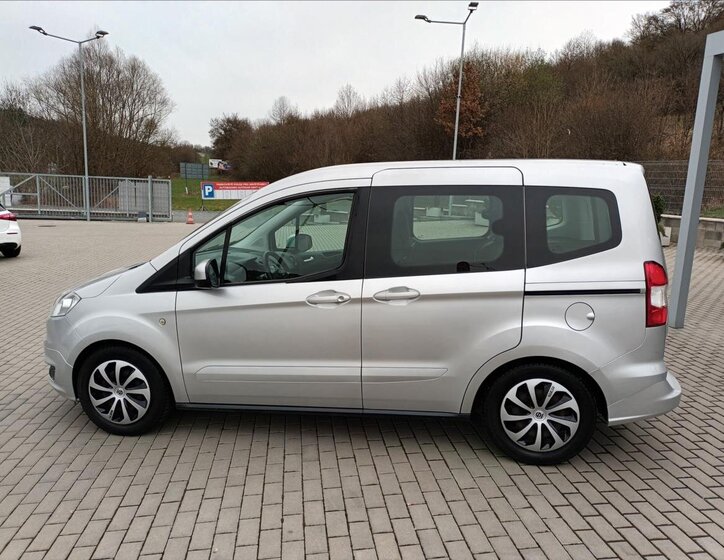 Ford Tourneo Courier MPV 1,5 l 55 kw
