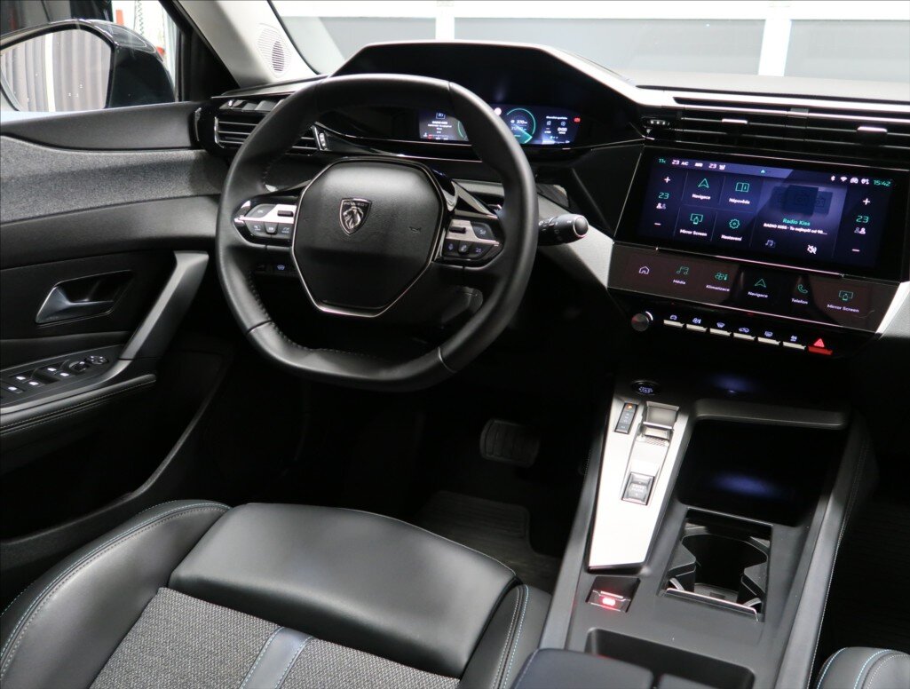 Peugeot 308 Kombi 1,5 l 96 kw