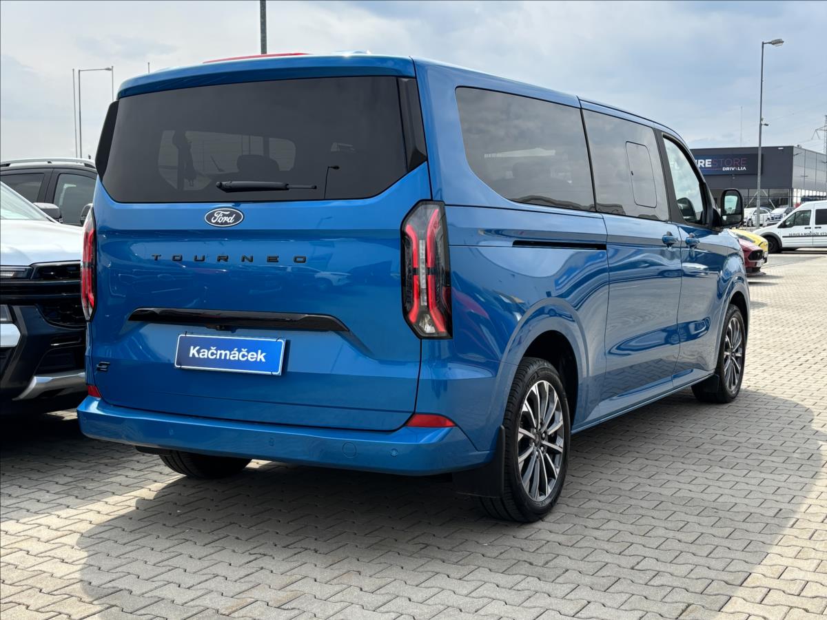 Ford Tourneo Custom