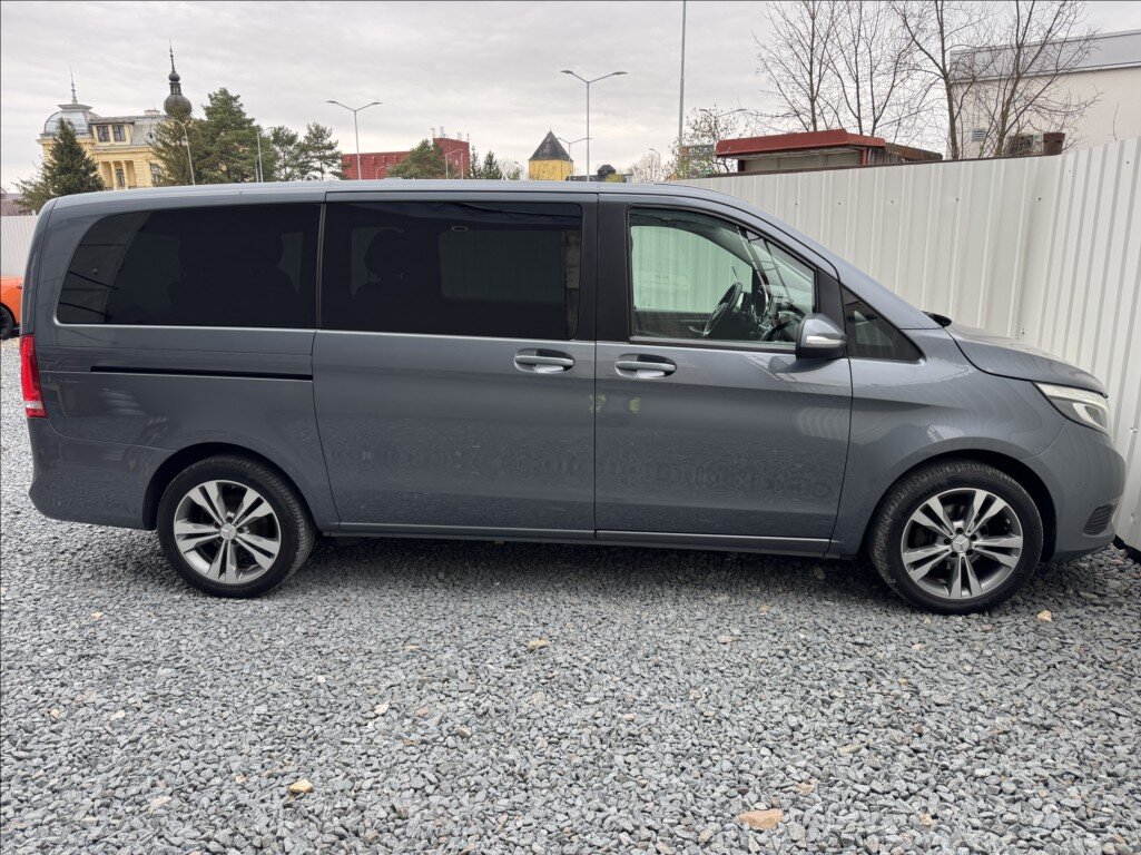 Mercedes-Benz Třídy V Kombi 2,1 l 120 kw