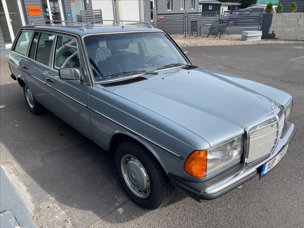 Mercedes-Benz 123