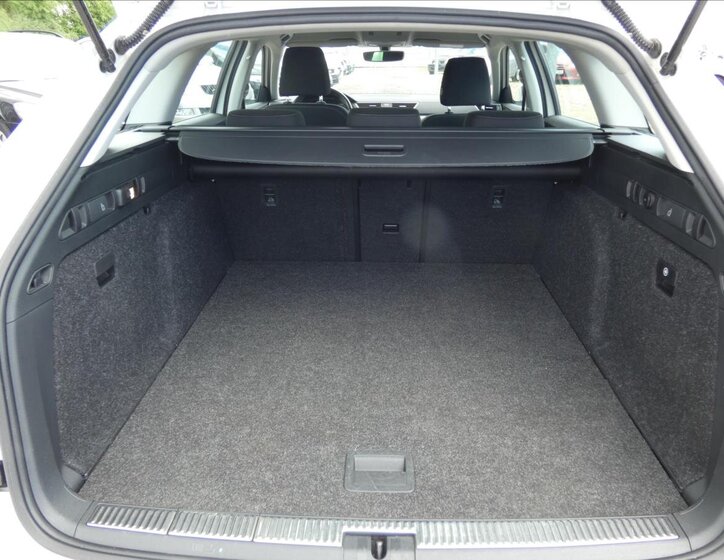 Škoda Superb Kombi 2,0 l 110 kw