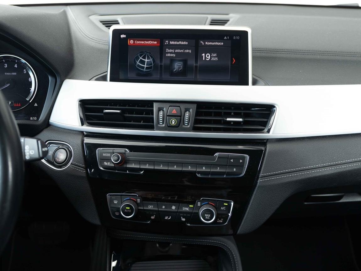 BMW X2 SUV 1,5 l 100 kw