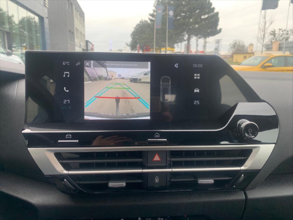 Citroën C4 X Sedan / Limuzína 1,2 l 74 kw