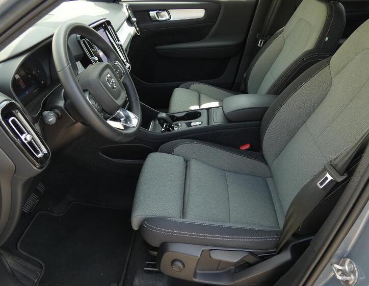 Volvo XC40 18