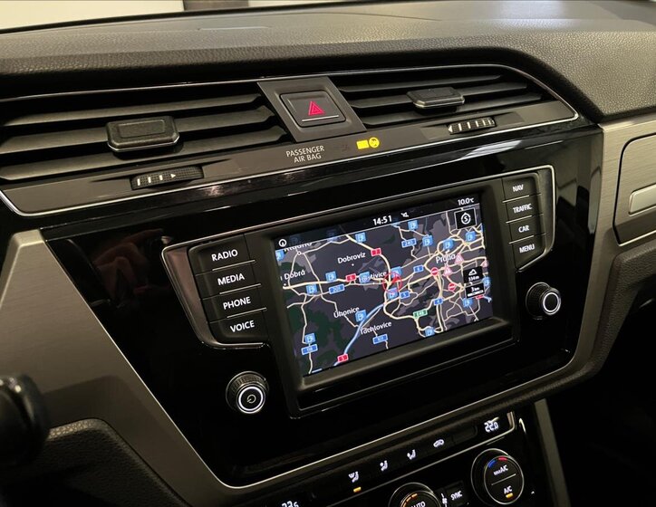 Volkswagen Touran MPV 1,6 l 81 kw