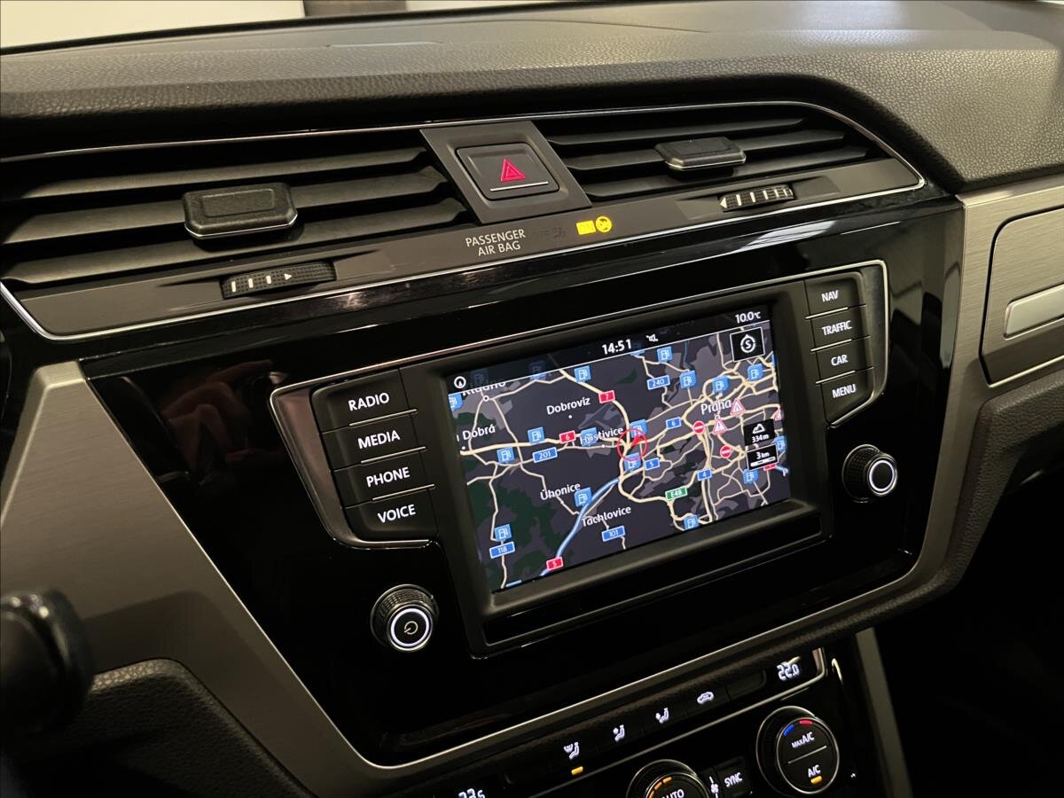 Volkswagen Touran MPV 1,6 l 81 kw