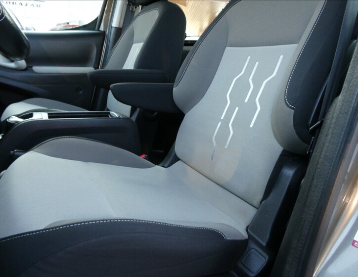 Peugeot Partner Tepee MPV 1,6 l 88 kw