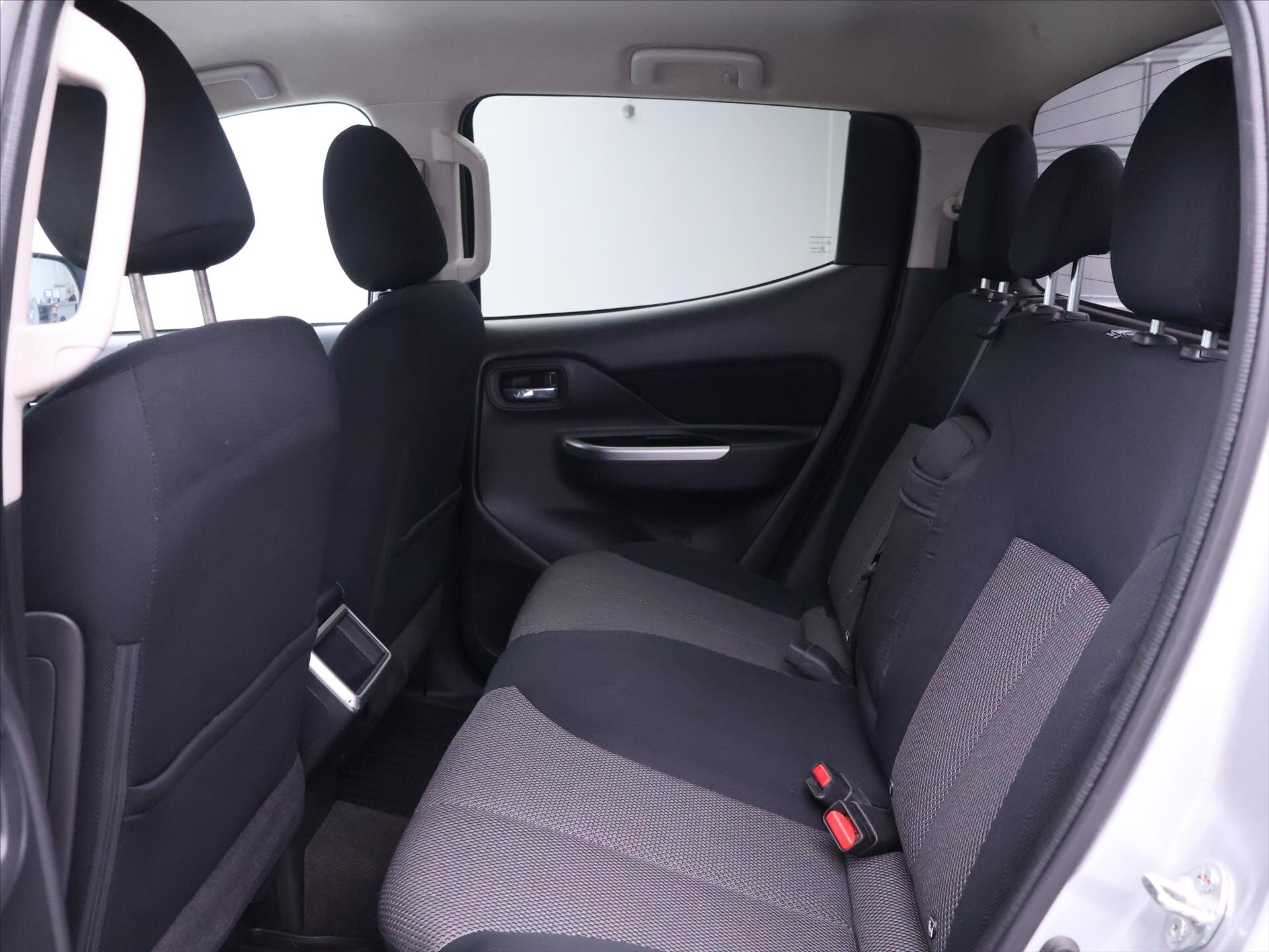 Mitsubishi L200 Pick-up 2,3 l 110 kw