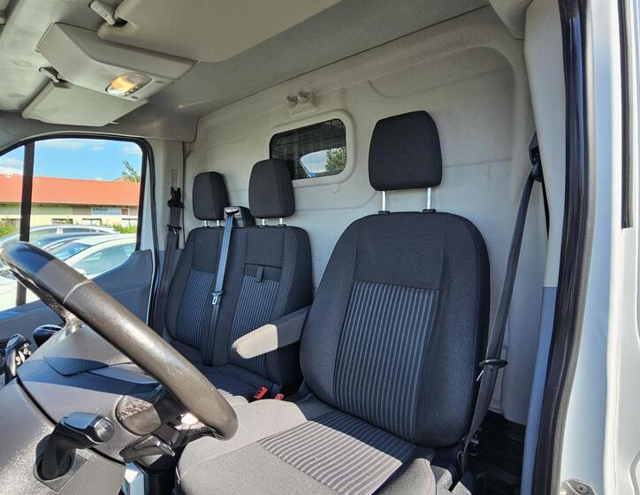 Ford Transit 18