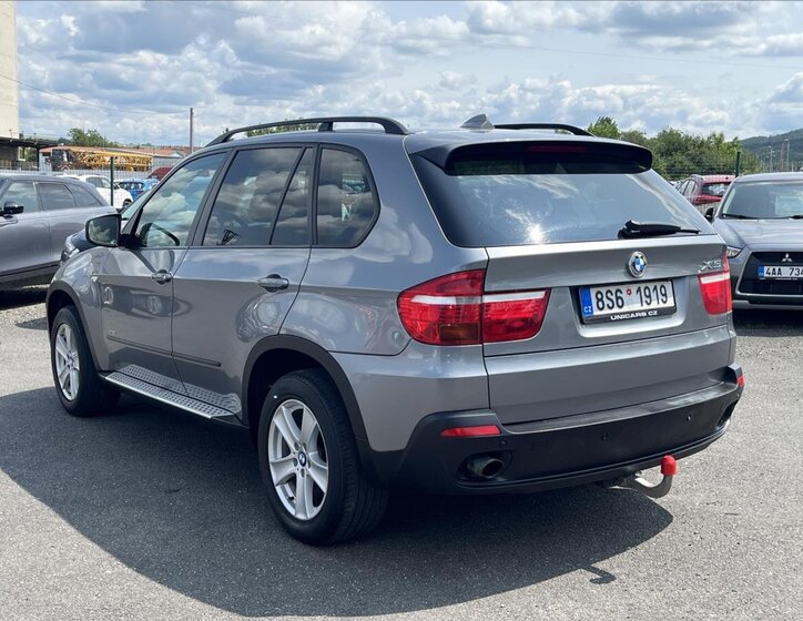 BMW X5 SUV 3,0 l 200 kw