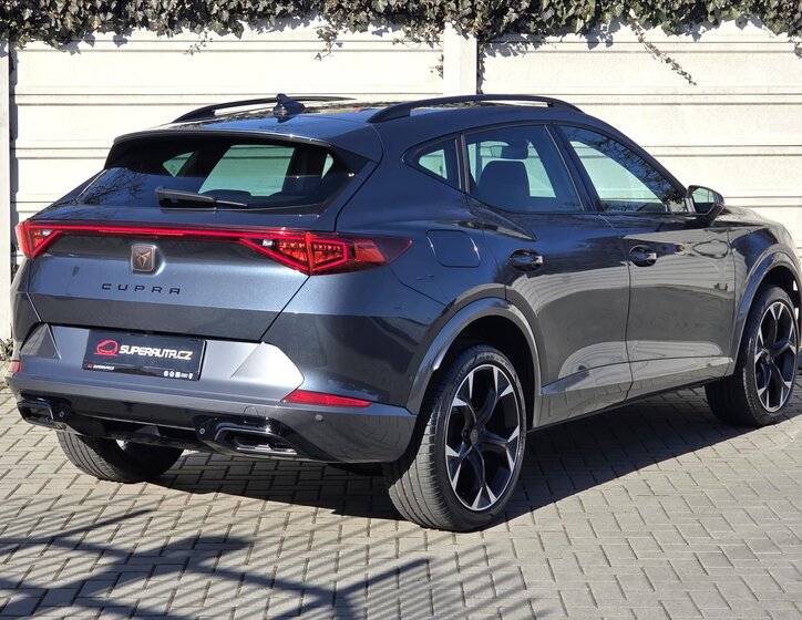 Cupra Formentor SUV / Terénní 2,0 l 140 kw