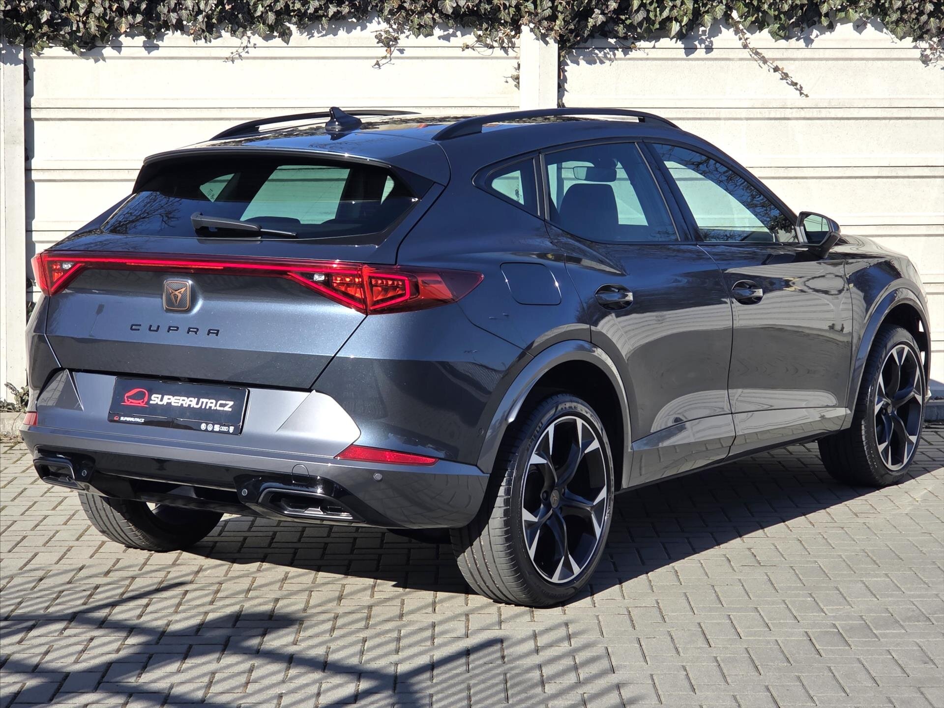 Cupra Formentor SUV / Terénní 2,0 l 140 kw