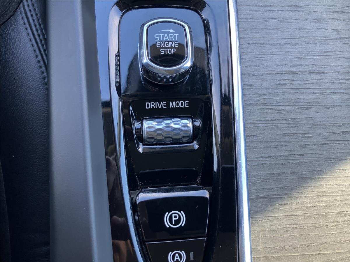 Volvo V60 Kombi 2,0 l 140 kw