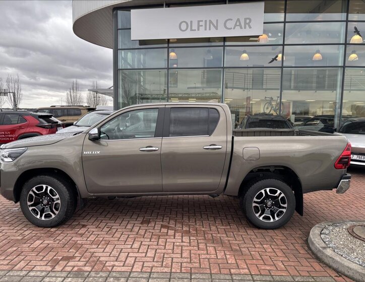 Toyota Hilux Pick-up 2,8 l 150 kw