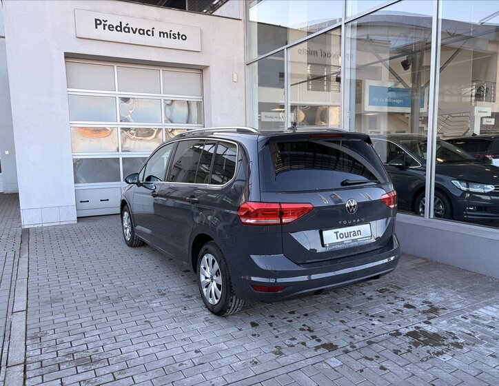 Volkswagen Touran MPV 1,5 l 110 kw
