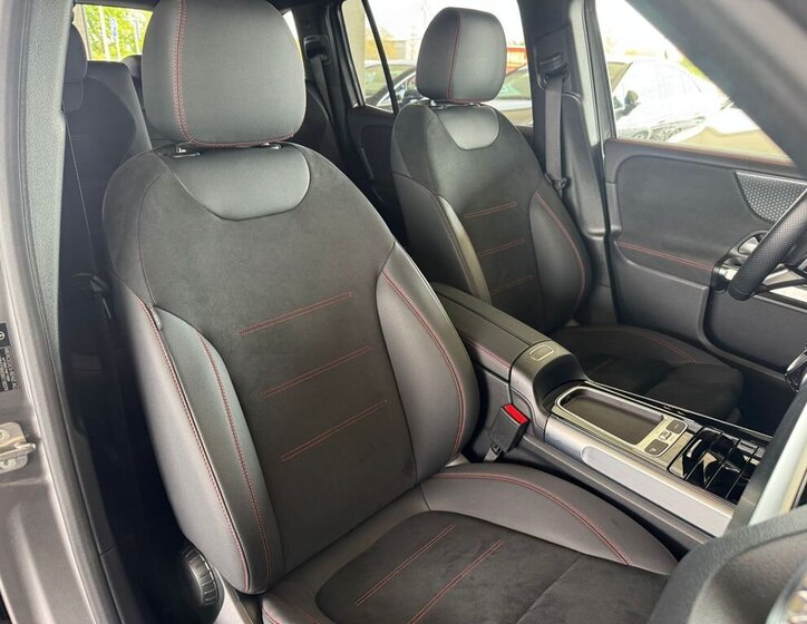 Mercedes-Benz EQB SUV / Terénní 0,0 215 kw