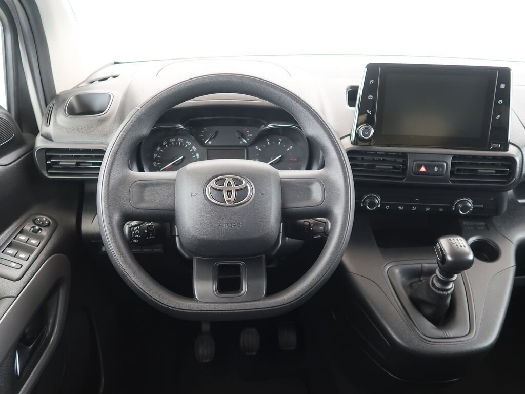 Toyota ProAce Kombi 1,5 l 96 kw